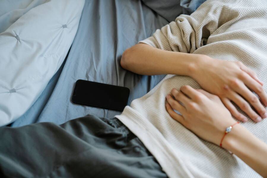 How to Fix Your Smartphone Wi-Fi Disconnecting During Sleep