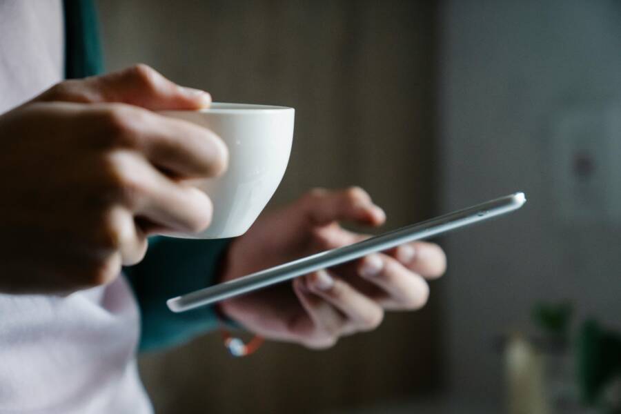 How to Increase Text Size on Your Smartphone Without Breaking Apps