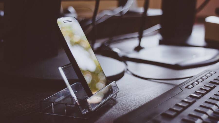 How to Organize Password Manager Labels on Your Smartphone