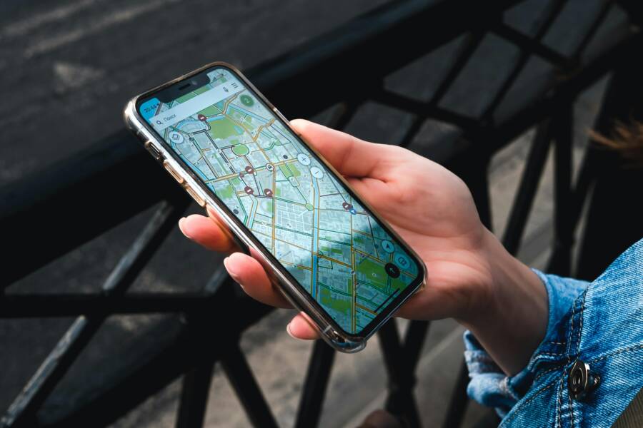 How to Organize Screenshots on Your Smartphone (A Practical Guide)