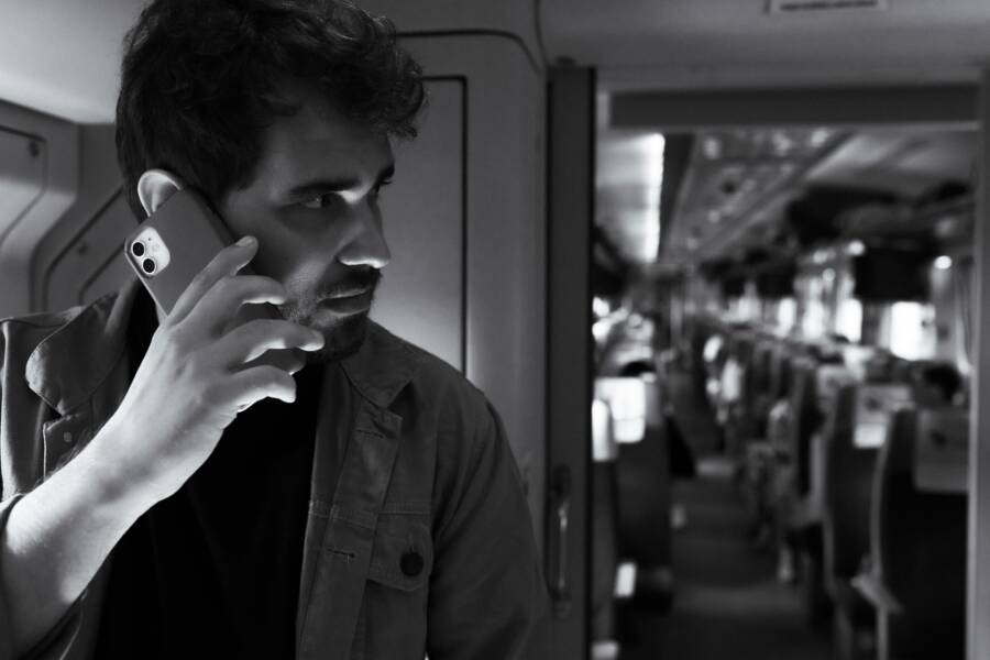 How to Prepare Your Phone for International Travel