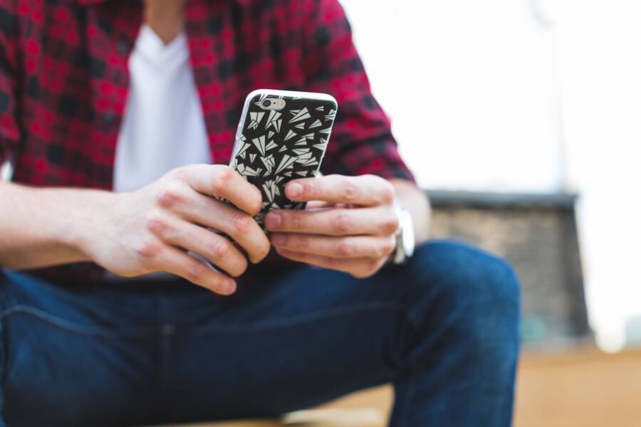 How to Reduce Data Usage on iPhone and Android (Step-by-Step Guide)