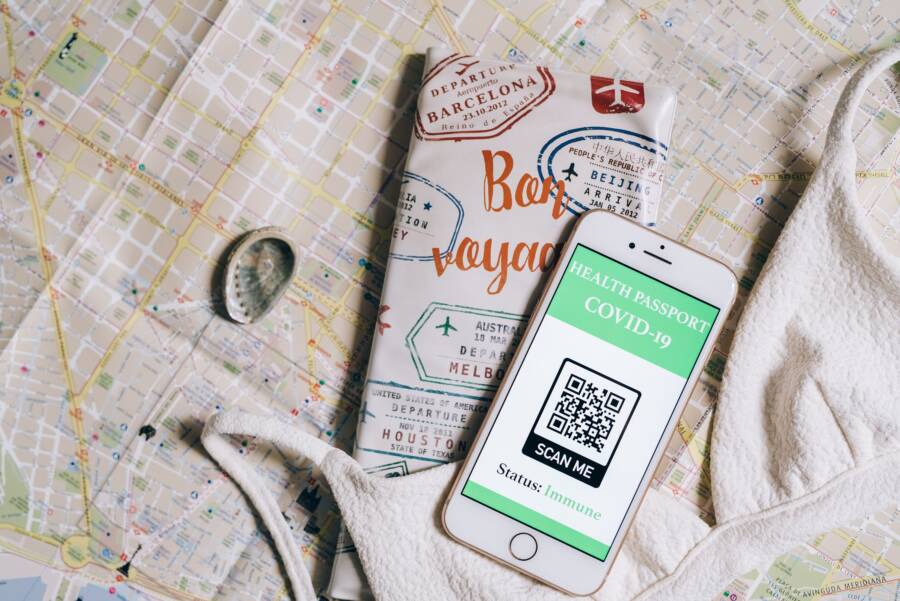 How to Safely Store Passports and IDs on Your Smartphone