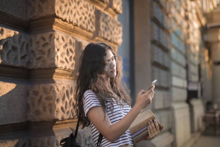 How to Set a Phone Curfew Using Built-in Smartphone Settings