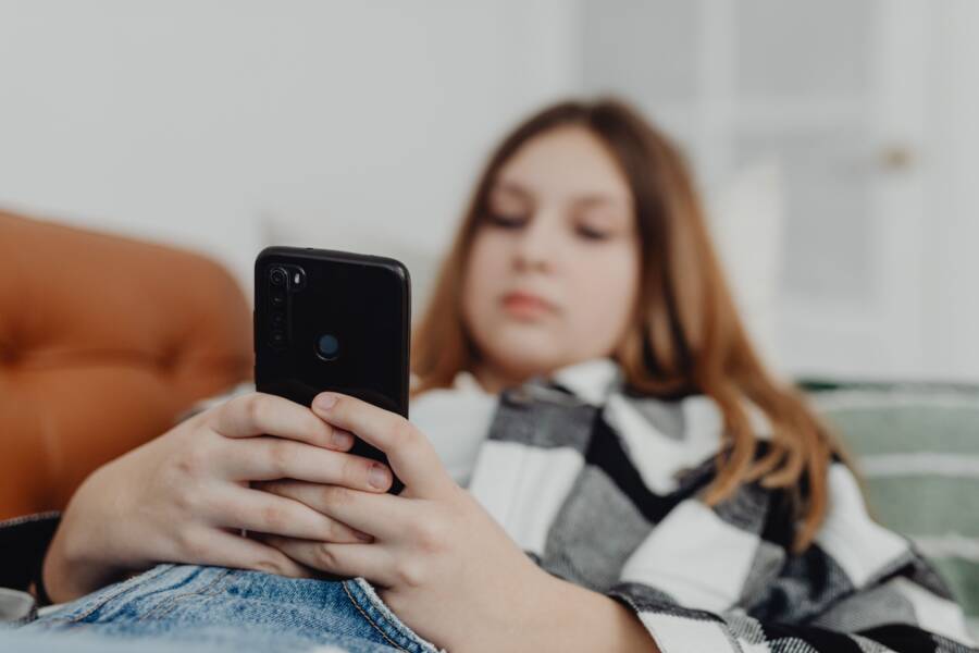 How to Set Up Parental Controls for a Teen's First Smartphone (Step-by-Step Guide)