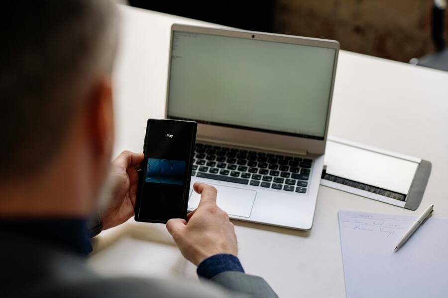 How to Set Up Tap to Pay Safely on Your Smartphone