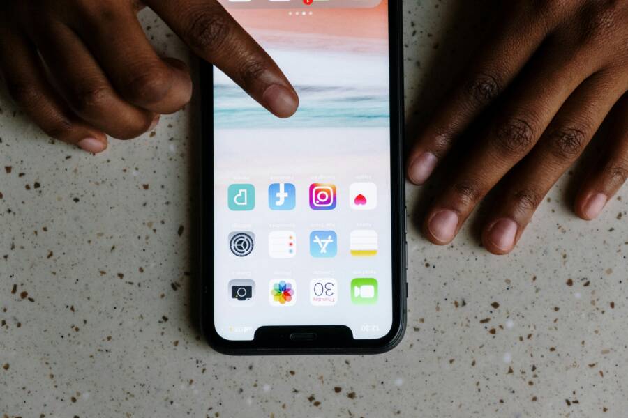 How to Share Large Files from Your Phone (Without Failed Uploads)