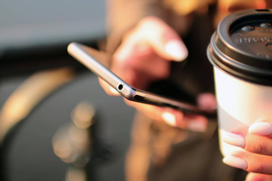 How to Share Your Trip ETA on Your Smartphone (Android and iPhone)