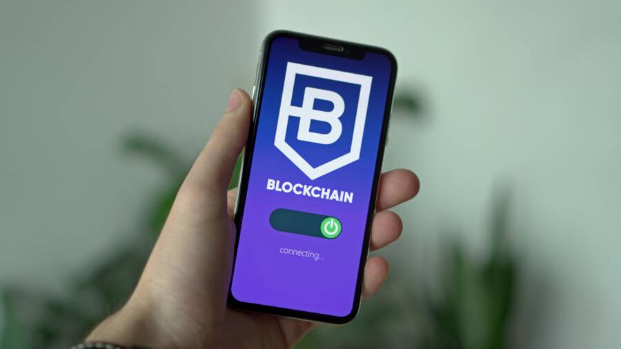 How to Stop Phone Apps from Using Background Data