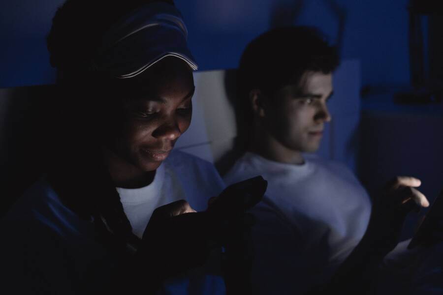 How to Stop Phone Notifications at Night