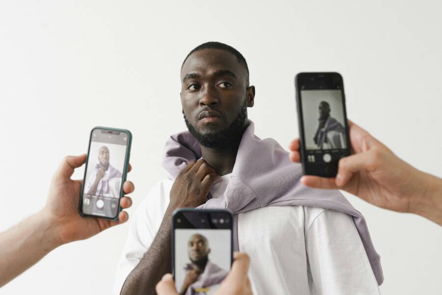 How to Take Better Smartphone Profile Photos