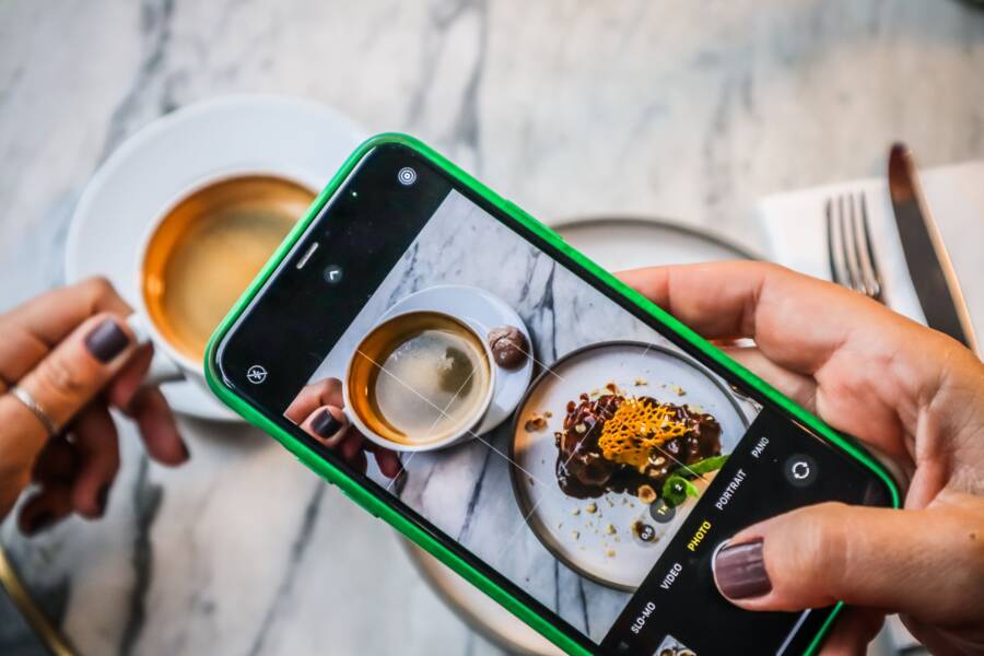 How to Take Clear Photos of Screens with Your Smartphone