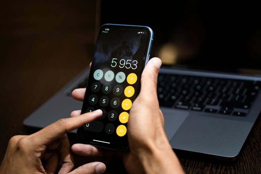 How to Use an eSIM on Your Smartphone Without Losing Your Main Number