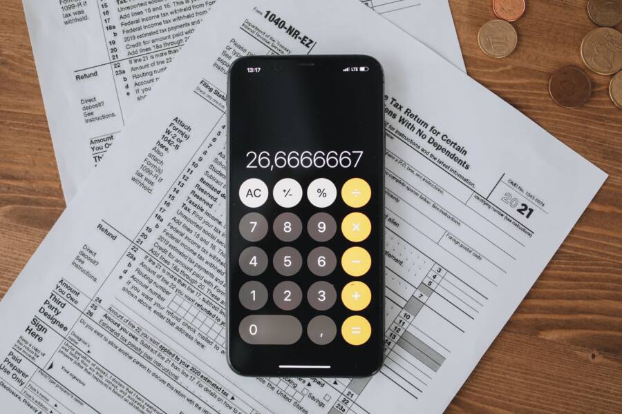 How to Use Your Smartphone as a Document Scanner for Taxes