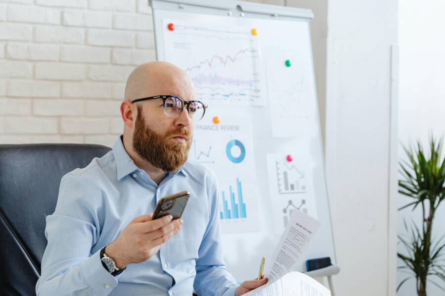 How to Use Your Smartphone as a Professional Document Scanner