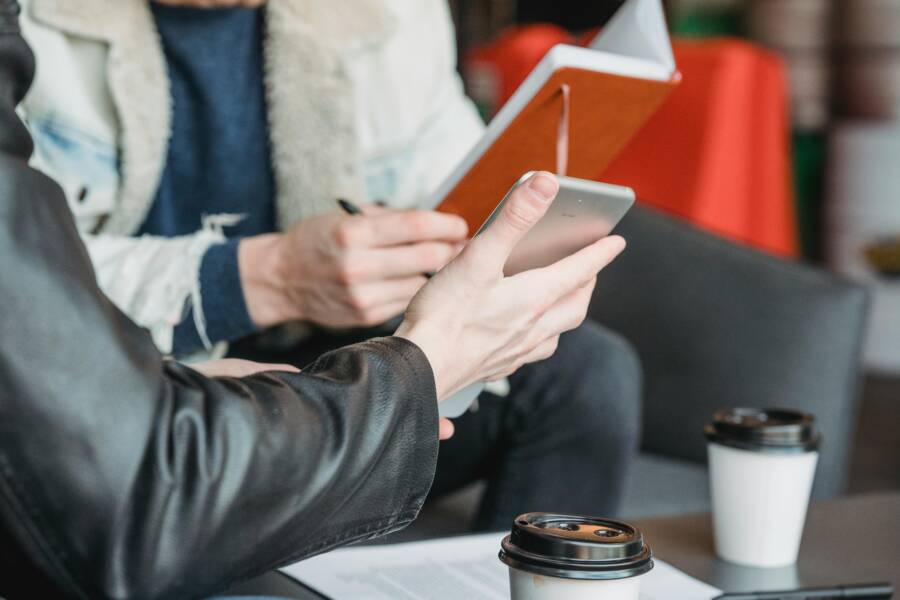 How to Use Your Smartphone to Record and Search Meeting Notes