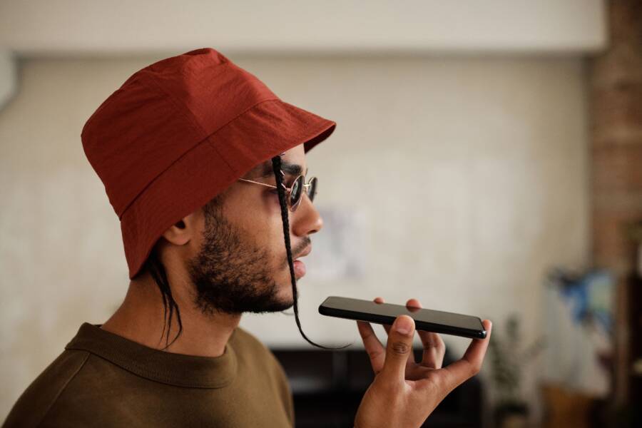 How to Fix a Cutting-Out Microphone on Your Smartphone