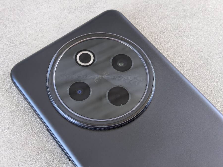 How to Fix a Foggy Smartphone Camera Lens in Cold Weather