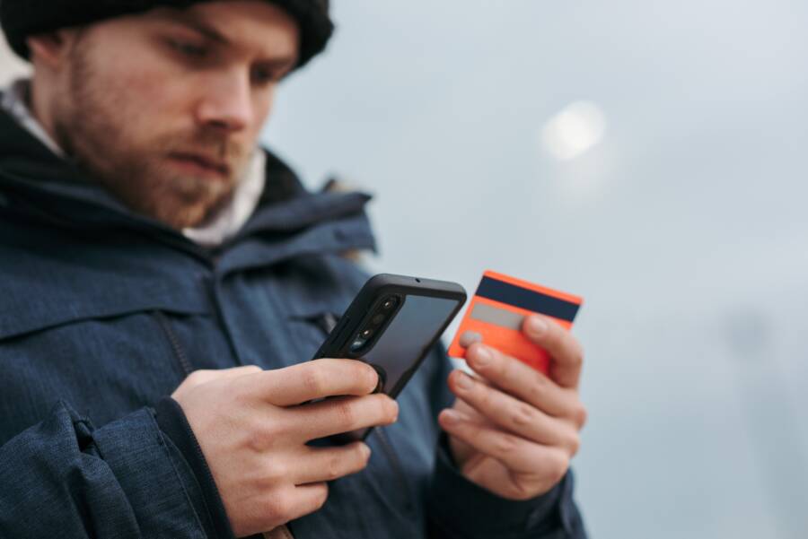 How to Fix a Freezing Browser on Smartphone Checkout Pages
