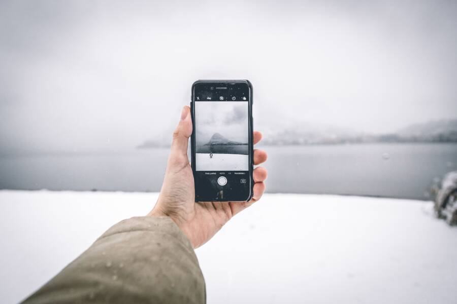 How to Fix a Frozen Status Bar on Your Phone