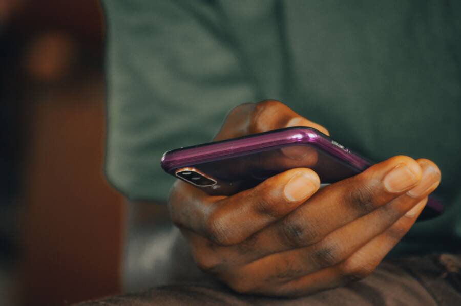 How to Fix a Jumping Text Cursor on Your Phone