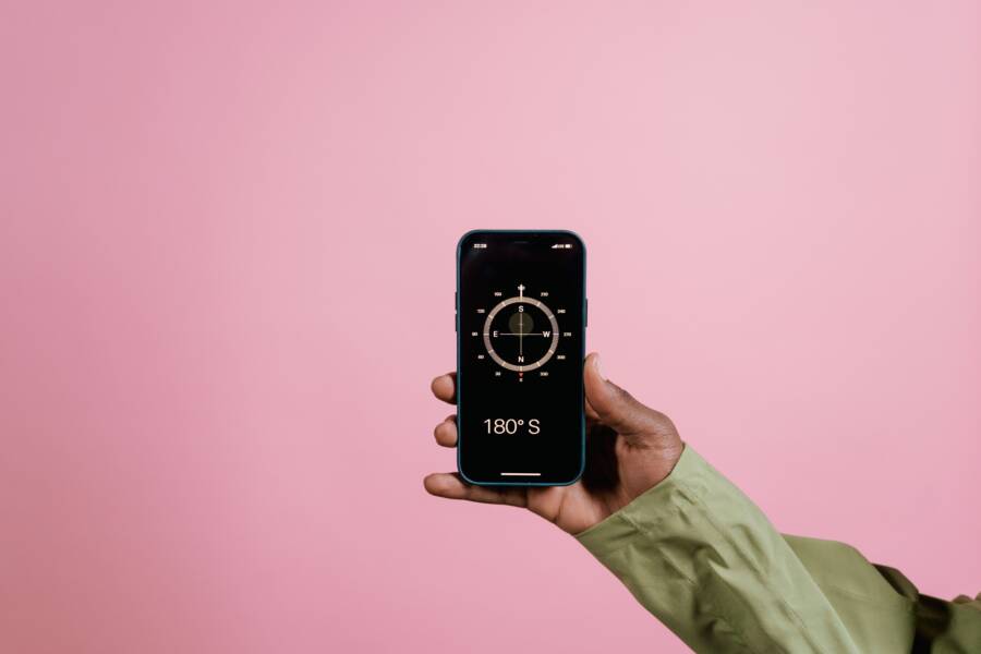 How to Fix a Navigation Bar Overlapping App Content on Your Phone
