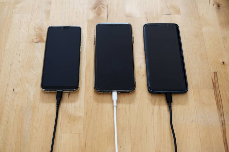 How to Fix a Phone Battery Stuck at 1 Percent