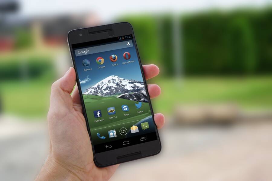 How to Fix a Phone Download Folder Showing Missing Items