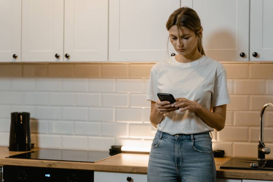 How to Fix a Phone Hotspot That Keeps Turning Off