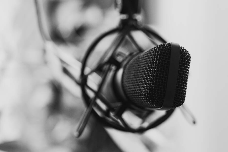 How to Fix a Phone Microphone That Sounds Too Quiet in Meetings