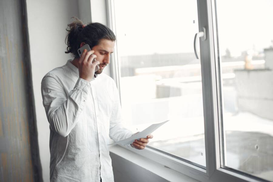How to Fix a Phone That Cannot Save a Voicemail Greeting
