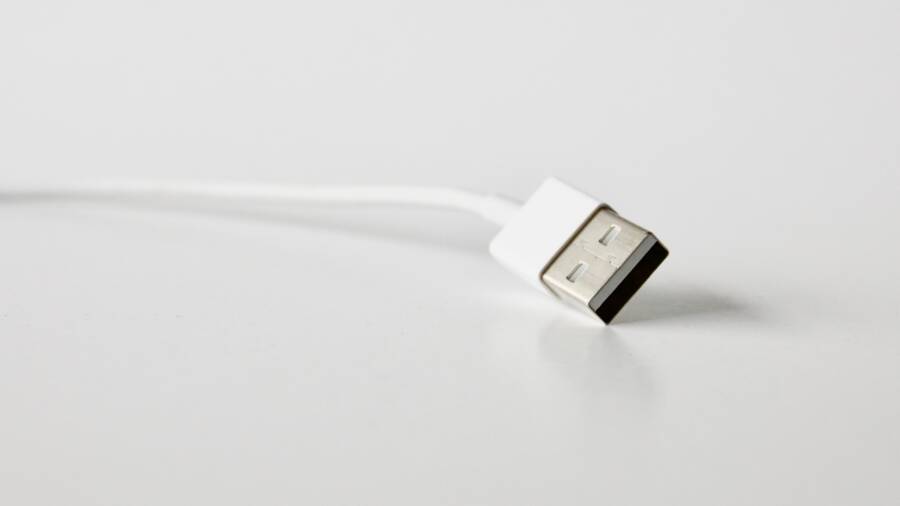 How to Fix a Phone That Keeps Dropping USB File Transfers