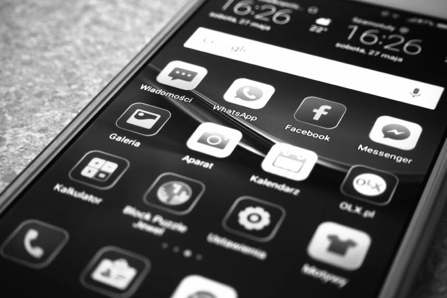 How to Fix a Phone That Keeps Resetting Your Default Launcher