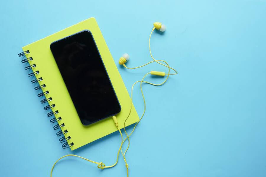 How to Fix a Phone That Saves Voice Notes With No Sound