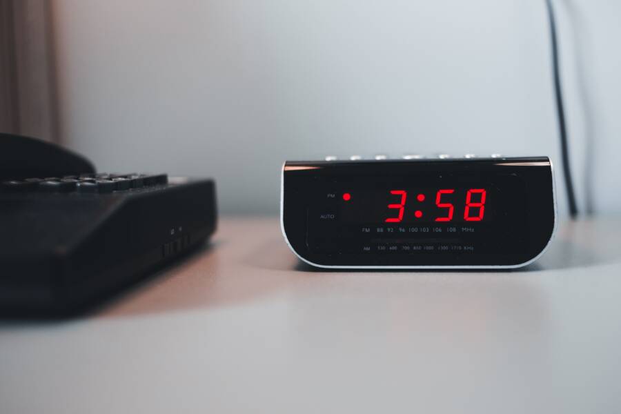 How to Fix a Smartphone Alarm That Fails on Weekends