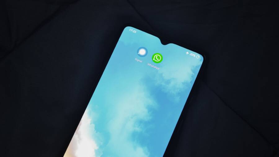 How to Fix a Smartphone Settings App That Keeps Crashing