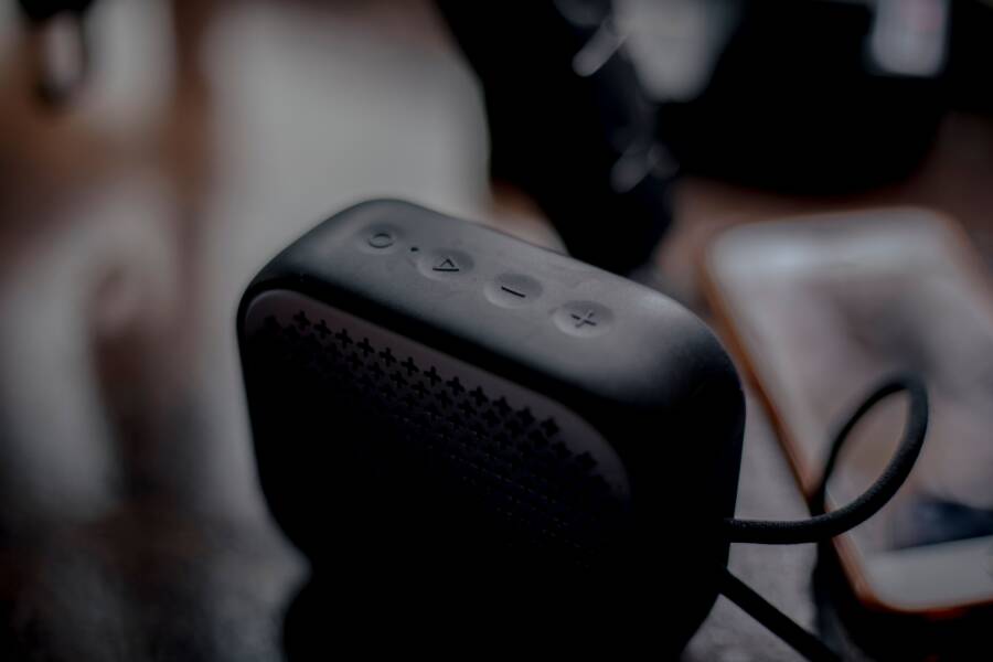How to Fix a Smartphone That Drops the Bluetooth Microphone