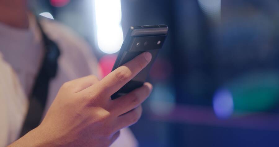 How to Fix a Smartphone That Keeps Muting Notification Sounds