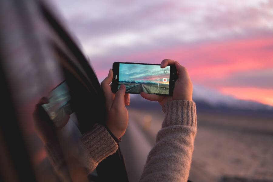 How to Fix a Smartphone That Keeps Turning Off HDR