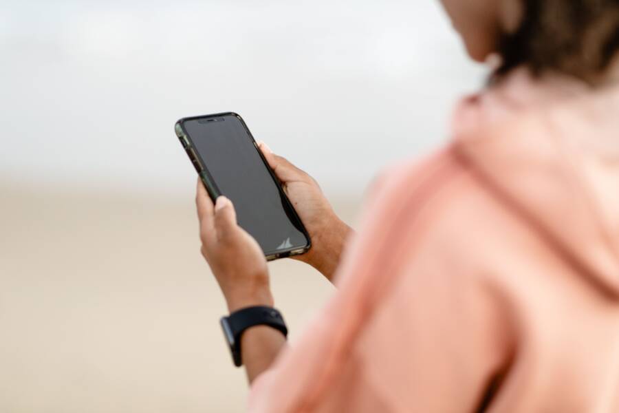 How to Fix a Watch That Disconnects From Your Phone at Night
