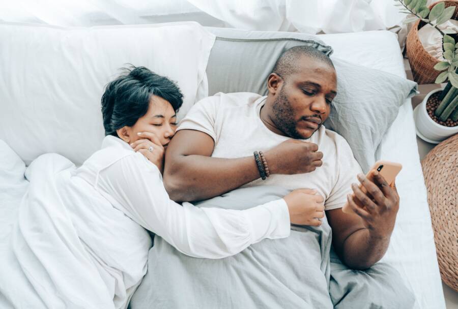 How to Fix Delayed Phone Notifications While Asleep