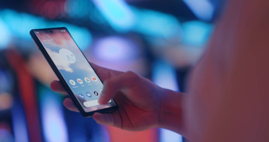How to Fix Disappearing Quick Settings Tiles on Your Phone
