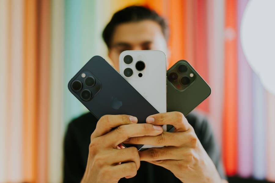 How to Fix Duplicate Contacts on Your Smartphone