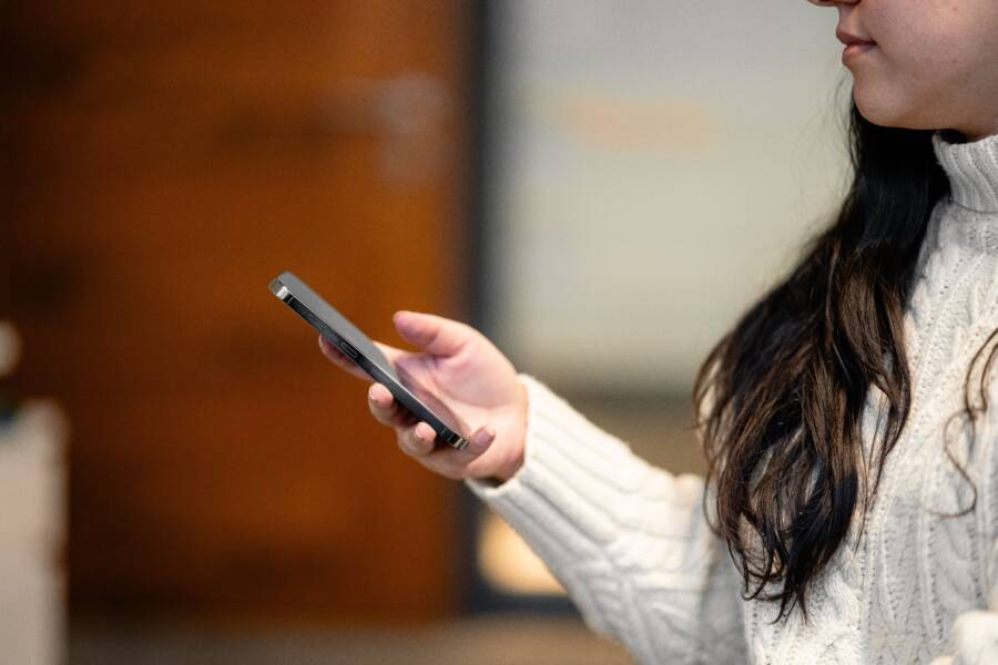 How to Fix Emergency Calling Missing from Your Phone Lock Screen