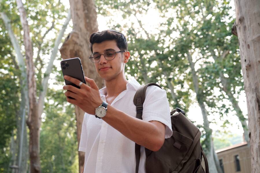 How to Fix Face Unlock Failing With Glasses on Your Phone