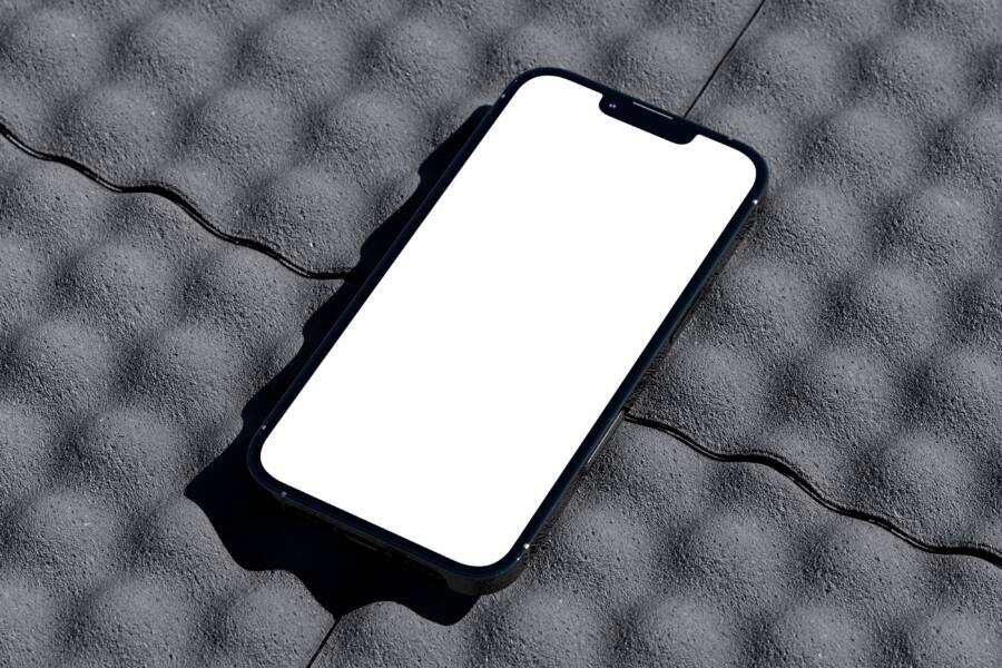How to Fix False Touches on Your Smartphone Screen Protector