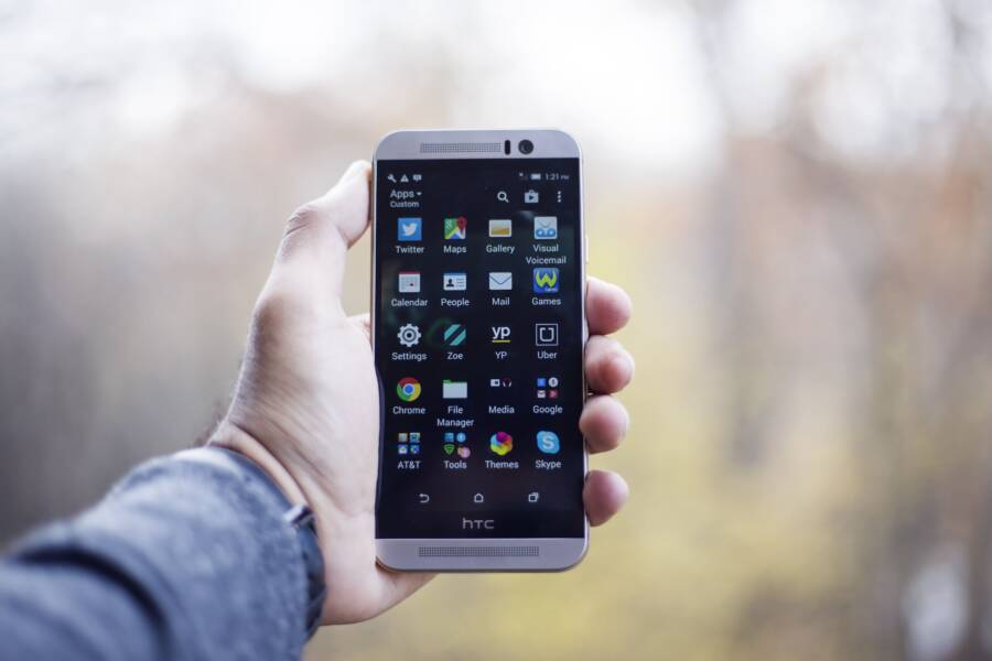 How to Fix Icons Shuffling on Your Phone After Reboot