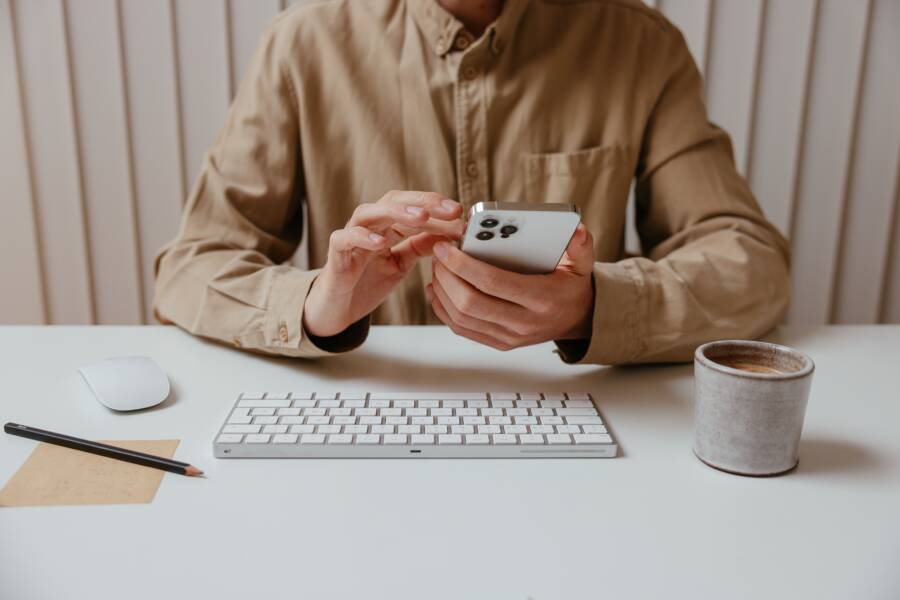 How to Fix Persistent Keyboard Language Issues on Your Smartphone