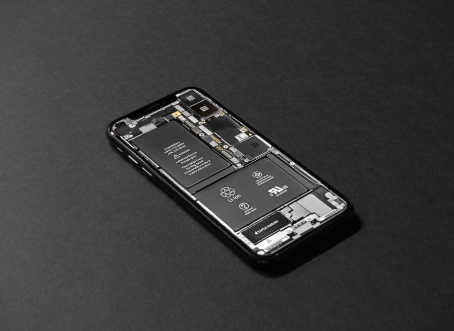 How to Fix Phone Battery Drain After a Screen Replacement