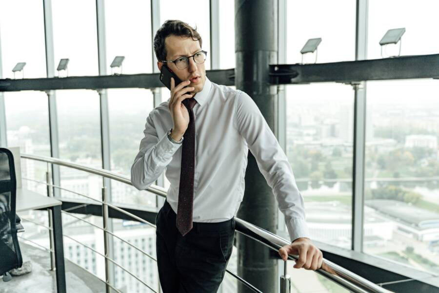 How to Fix Poor Phone Signal Inside Buildings